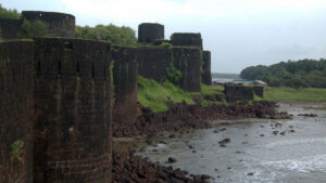 vijaydurg fort information in marathi